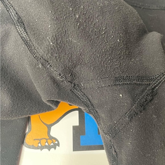 Lululemon black leggings, not sure what style Size: 6 - Picture 3 of 3